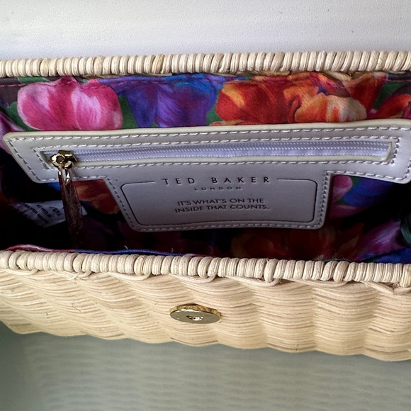 Ted Baker London White and Tan Mini Bag with Gold Chain - Picture 6 of 8